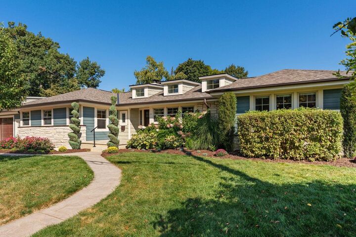 10 Roxbury Road  Madison WI 53704 photo