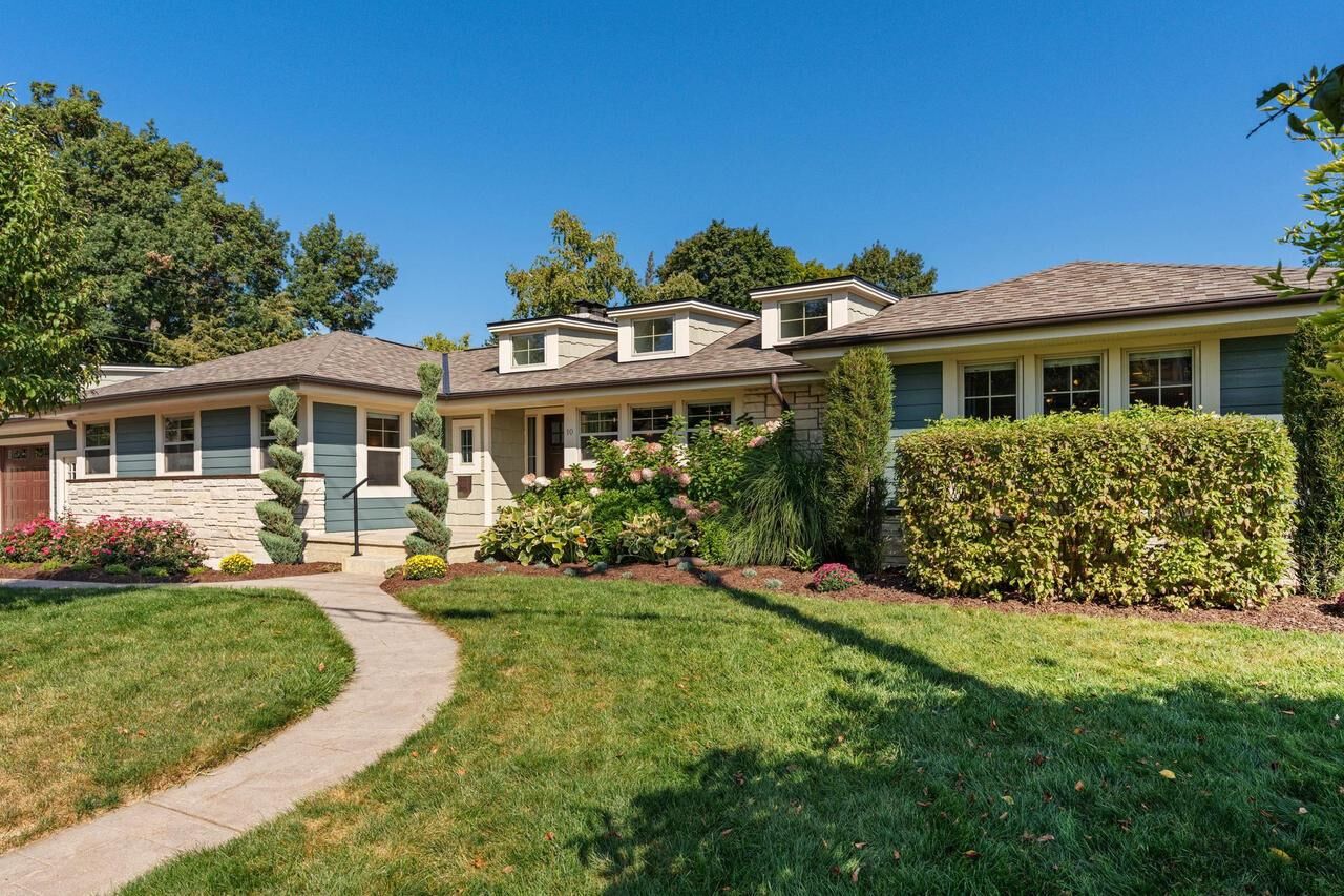 Property Photo:  10 Roxbury Road  WI 53704