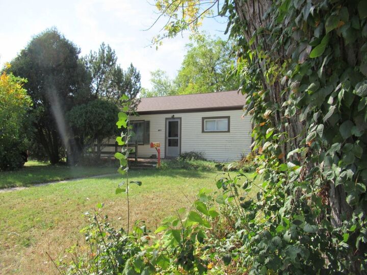 Property Photo: 834 Beloit Avenue WI 53545