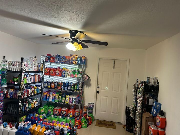Property Photo: 430 SW 6th St FL 33030