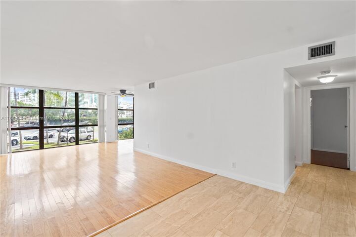 Property Photo:  800 Parkview Dr 224  FL 33009