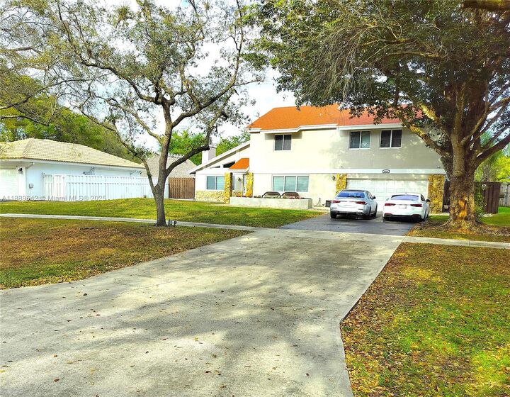 Property Photo:
