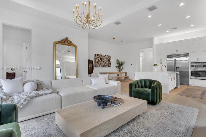 Property Photo:  8367 Royal County Down Rd  FL 33434 