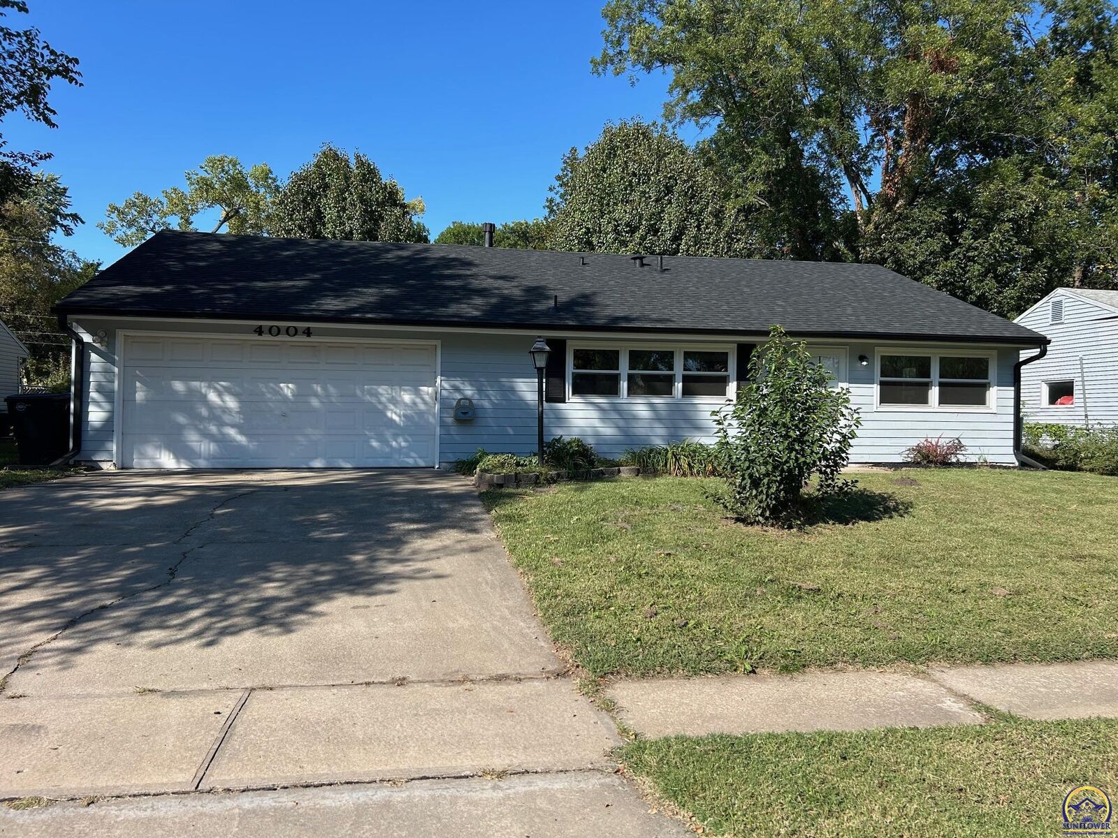 Property Photo:  4004 SW 28th St  KS 66614 