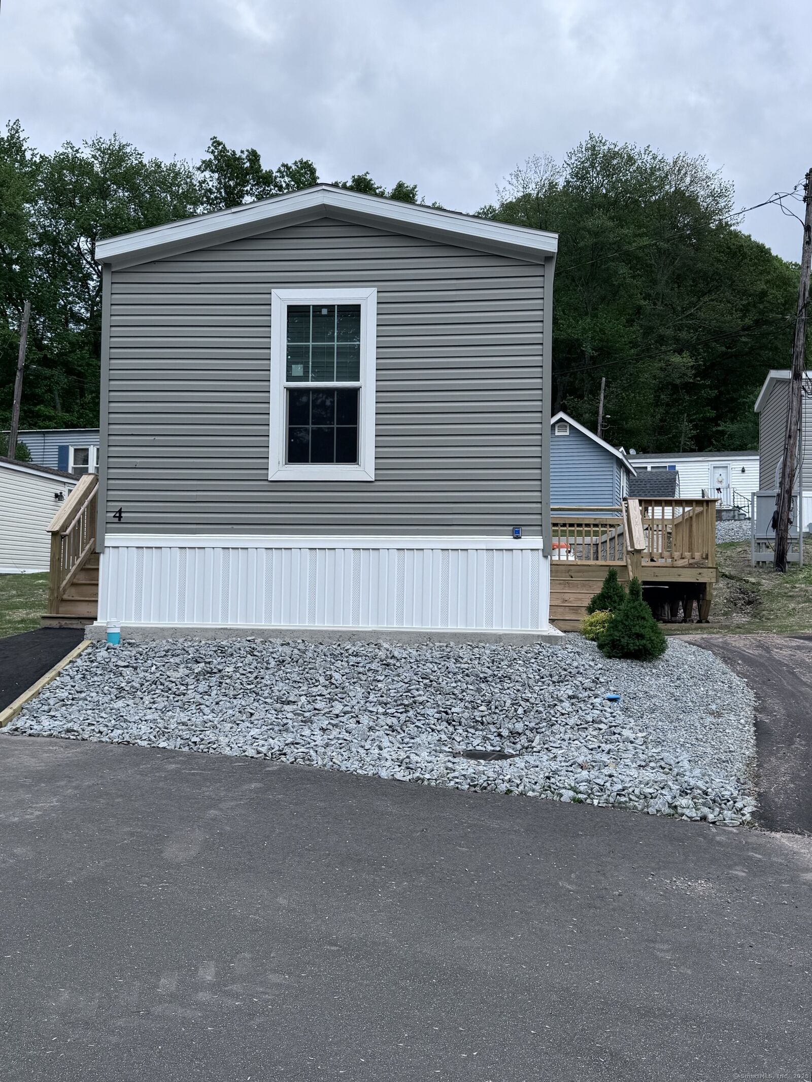 Property Photo: 4 North Terrace CT 06066