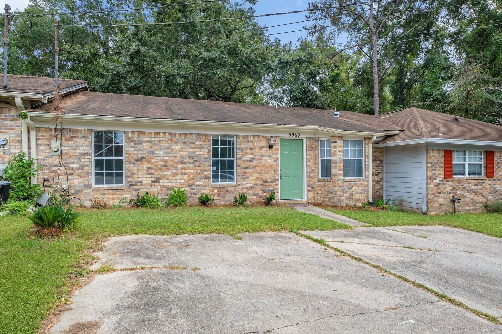 Property Photo: 3569 Fred George Road FL 32303