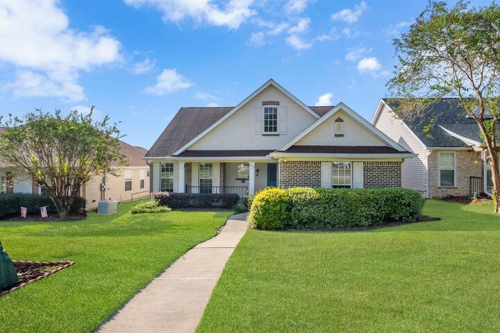 4863 Heritage Park Boulevard  Tallahassee FL 32311 photo