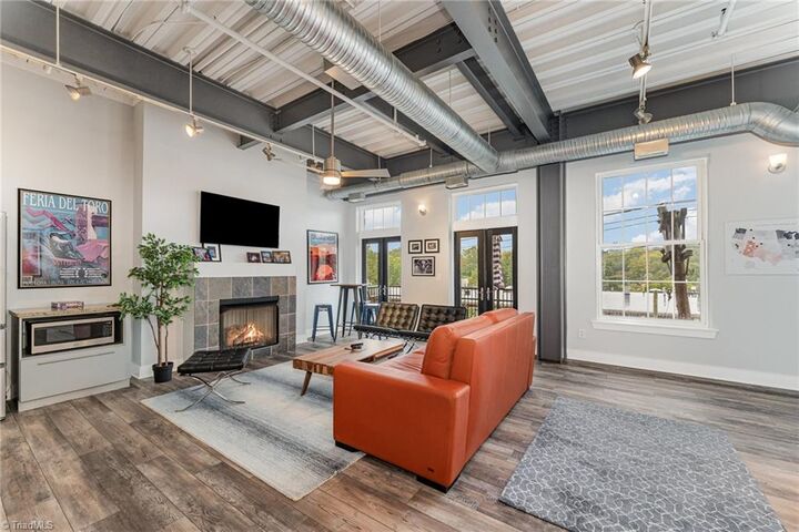 Property Photo:  411 S Marshall Street 206  NC 27101