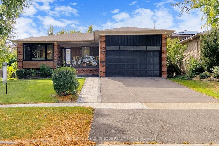 Property Photo: 2240 Springfield Court ON L5K 1V4