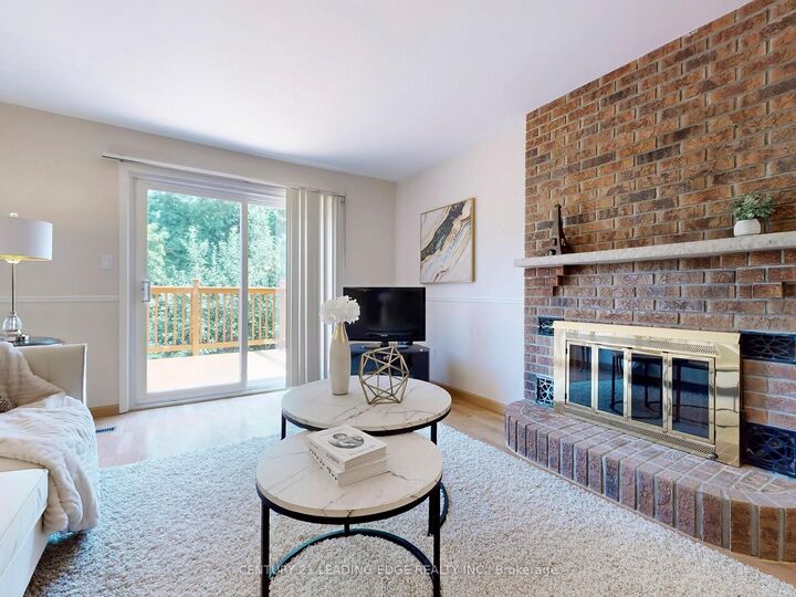 Photo de la propriété: 547 Village Parkway ON L3R 4K7