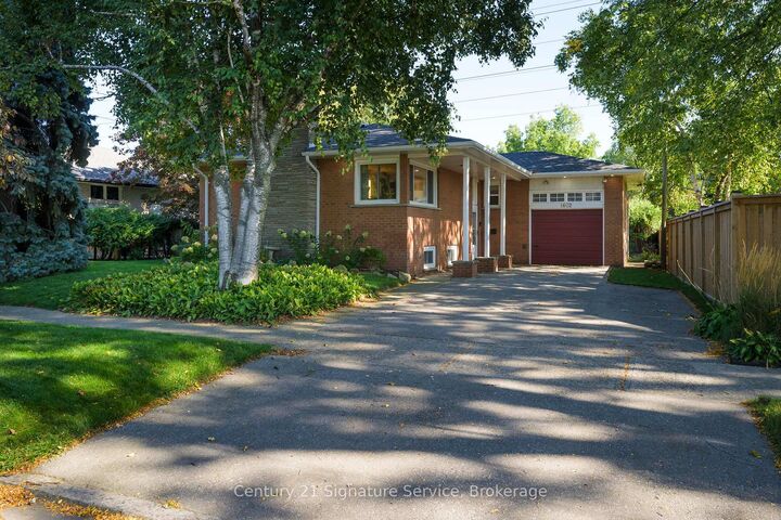 Property Photo:  1602 Carletta Drive  ON L4X 1E5 