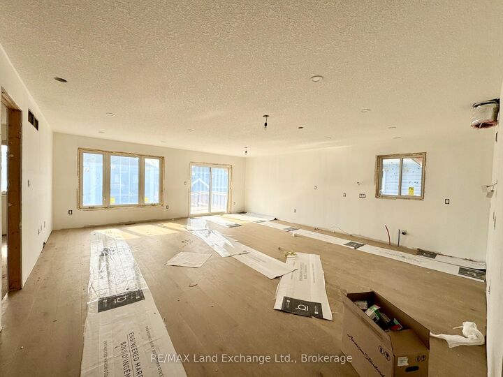 Property Photo: 448 Burnside Street ON N0H 2C3