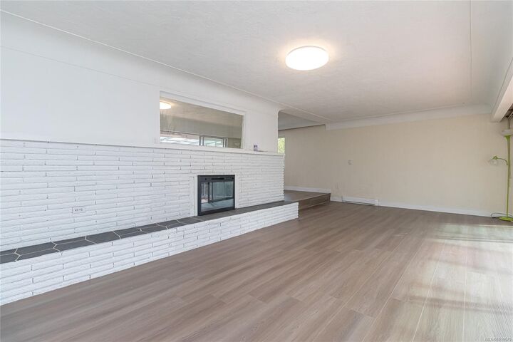 Property Photo:  3933 Saanich Rd  BC V8X 1Y7