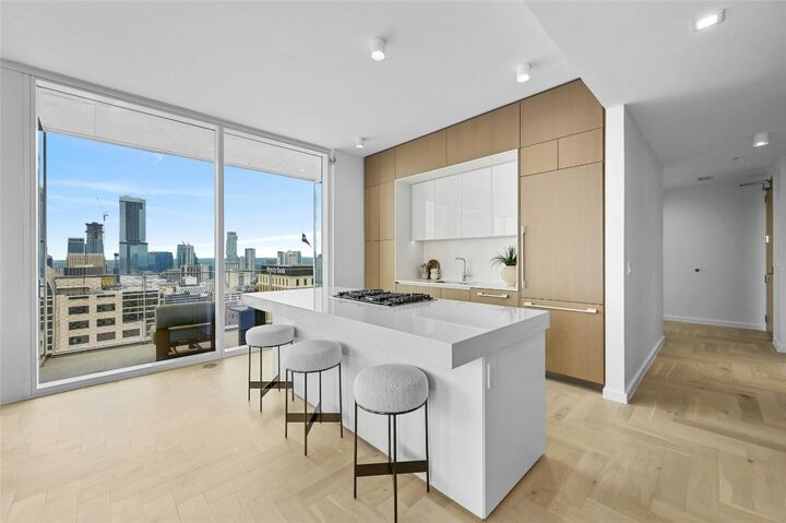 Property Photo:  313 W 17th Street 1807  TX 78701 