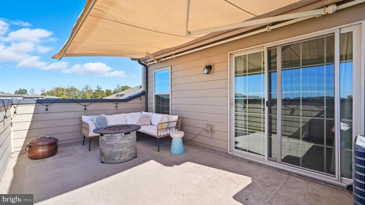 Property Photo:  2190 Hemlock Bay Road  VA 22026 