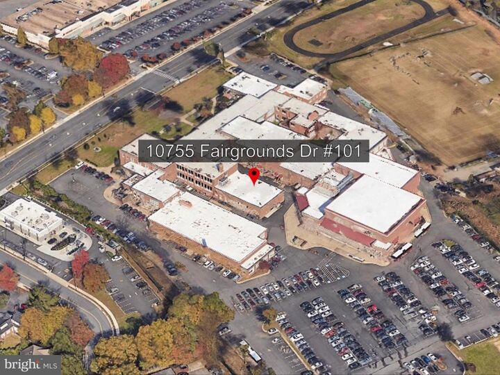 Property Photo:  10755 Fairgrounds Drive 101  VA 22030 