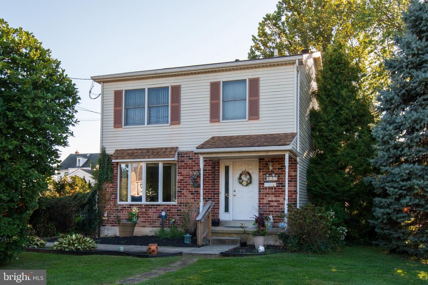 Property Photo:  537 Folsom Avenue  PA 19033 