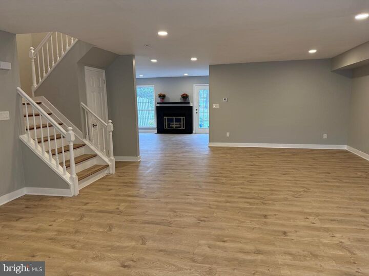 Property Photo:  14 Kensington Court  NJ 08540