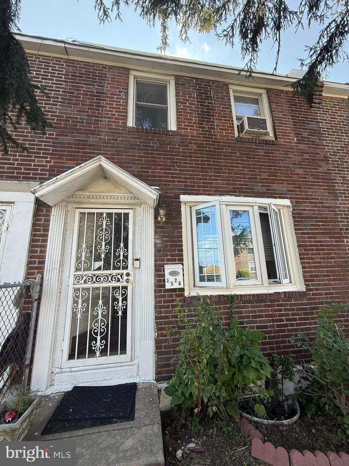 2526 S Alden Street  Philadelphia PA 19143 photo