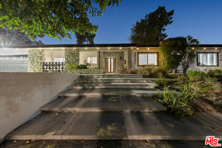 Property Photo: 24221 Aetna St CA 91367