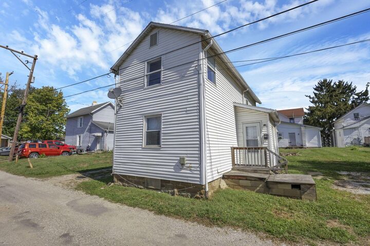 Property Photo: 33 S 6th Street OH 43055