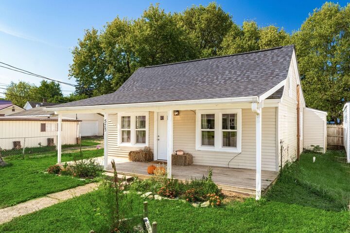Property Photo:  575 Renick Avenue  OH 43113 