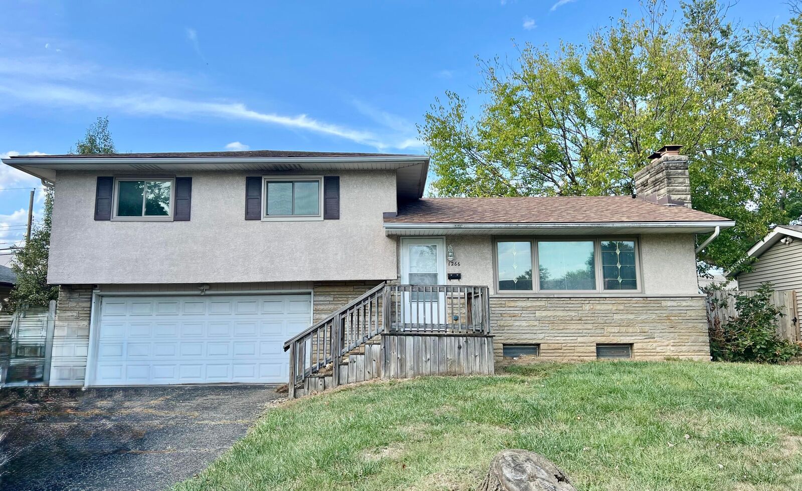 Property Photo:  1266 Pershing Drive  OH 43224 