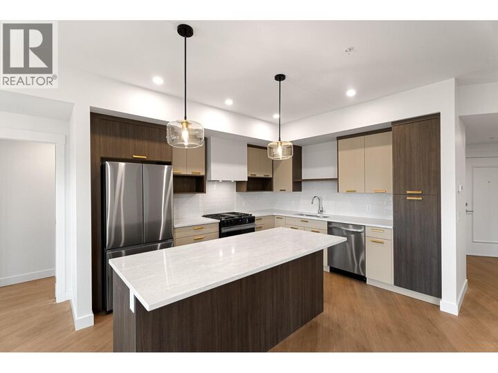 Property Photo:  1844 Qu'Appelle Boulevard 205  BC V2E 0E8 