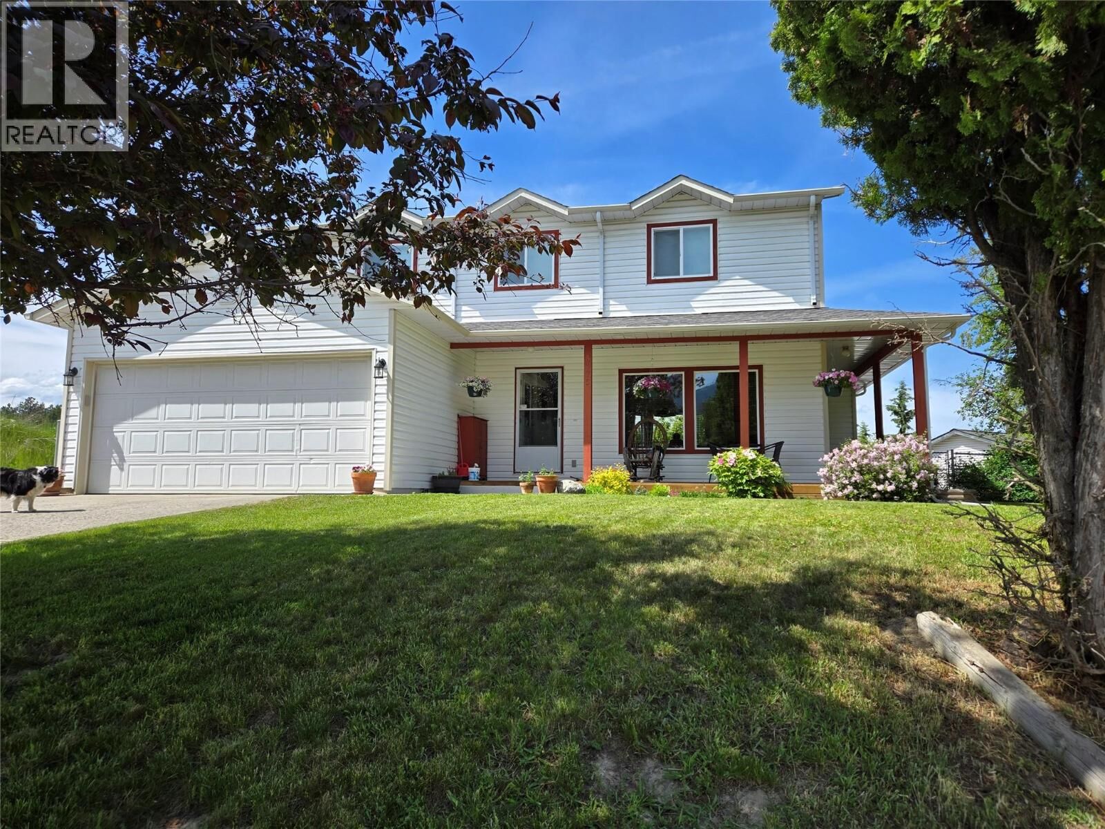 Property Photo: 3175 Highland Park Avenue BC V4Y 0K3