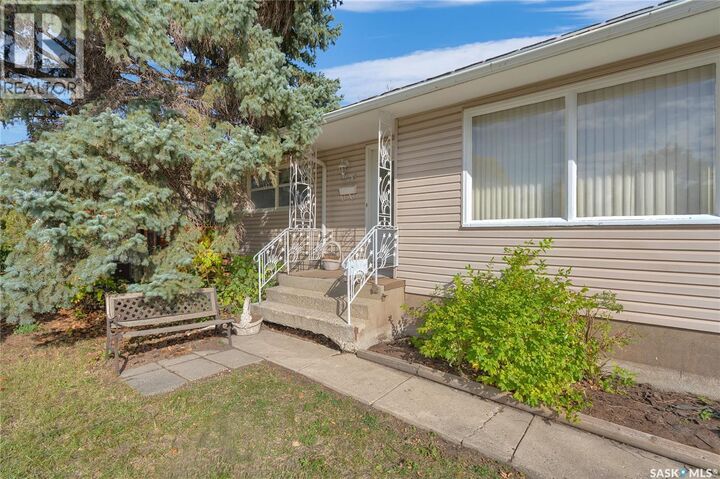 Property Photo:  1635 Regent Street  SK S4N 1S2 