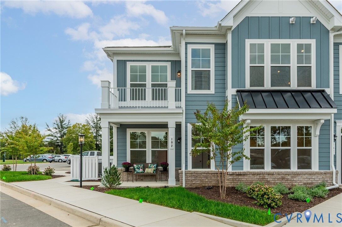 Property Photo:  5304 Twisting Vine Lane 102  VA 23059 