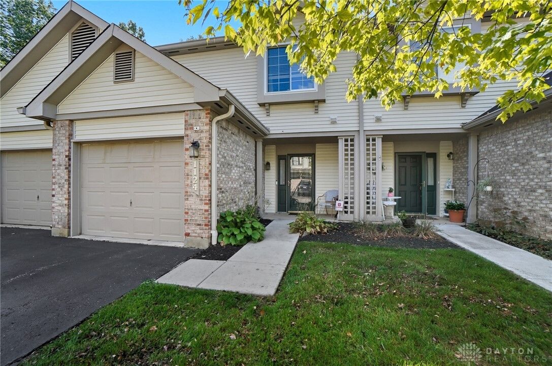 Property Photo:  1124 Evergreen Park Court  OH 45458 
