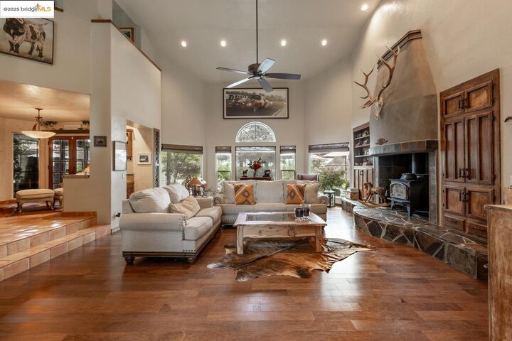 Property Photo:  3942 Bentley Rd  CA 95361 