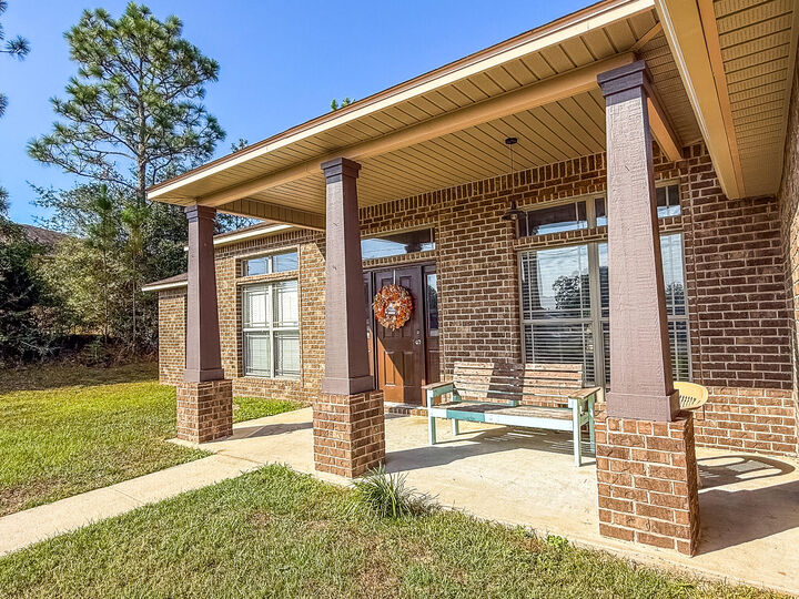 Property Photo:  6214 Flash Lane  FL 32536 