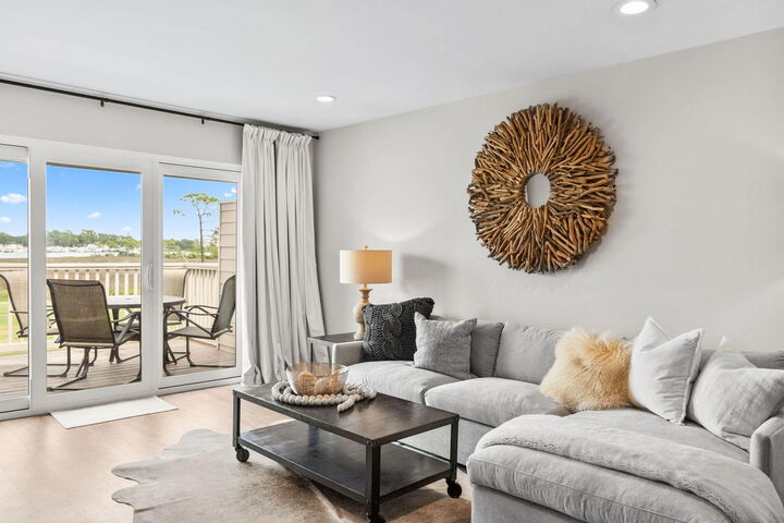 Property Photo:  821 Harbour Point Drive 821  FL 32550 