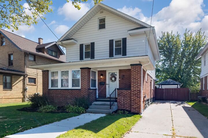Property Photo: 445 W 28 Street PA 16508