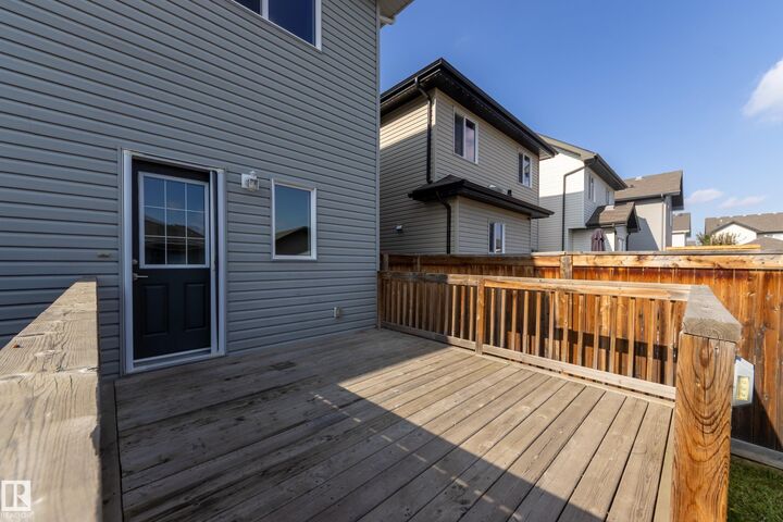 97 Santana Crescent  Fort Saskatchewan AB T8L 0N8 photo