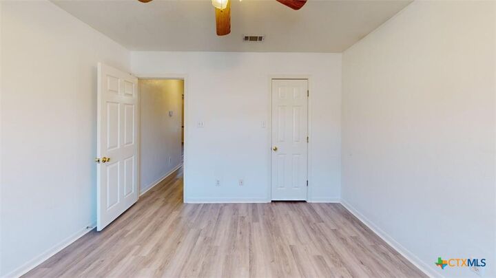 Property Photo:  204 W Truman Avenue D  TX 76522 