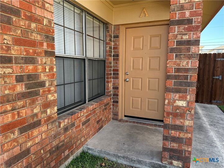 Property Photo: 3705 Hereford Lane A TX 76542