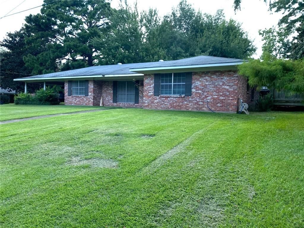 Property Photo:  714 Parkway Drive  LA 71457 