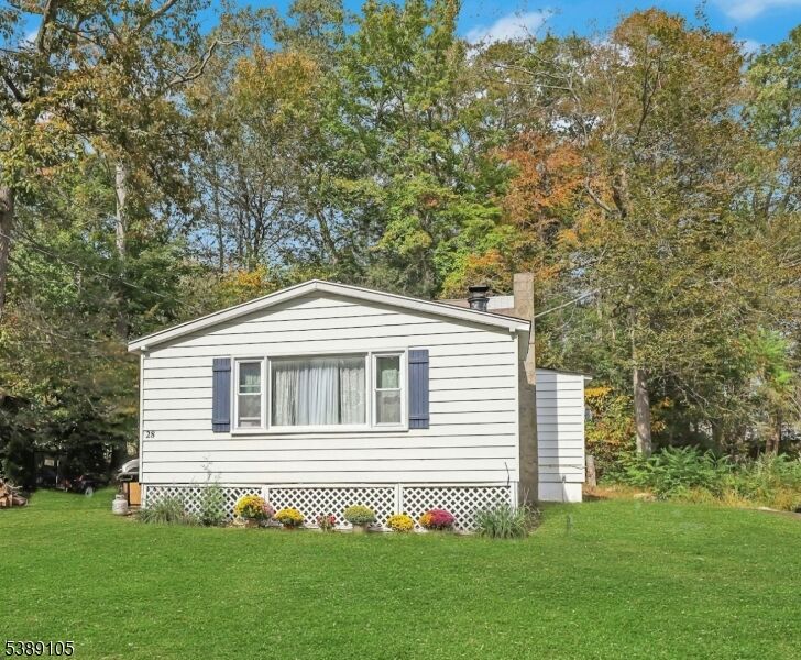 Property Photo:  28 Risley Rd  NJ 07421 