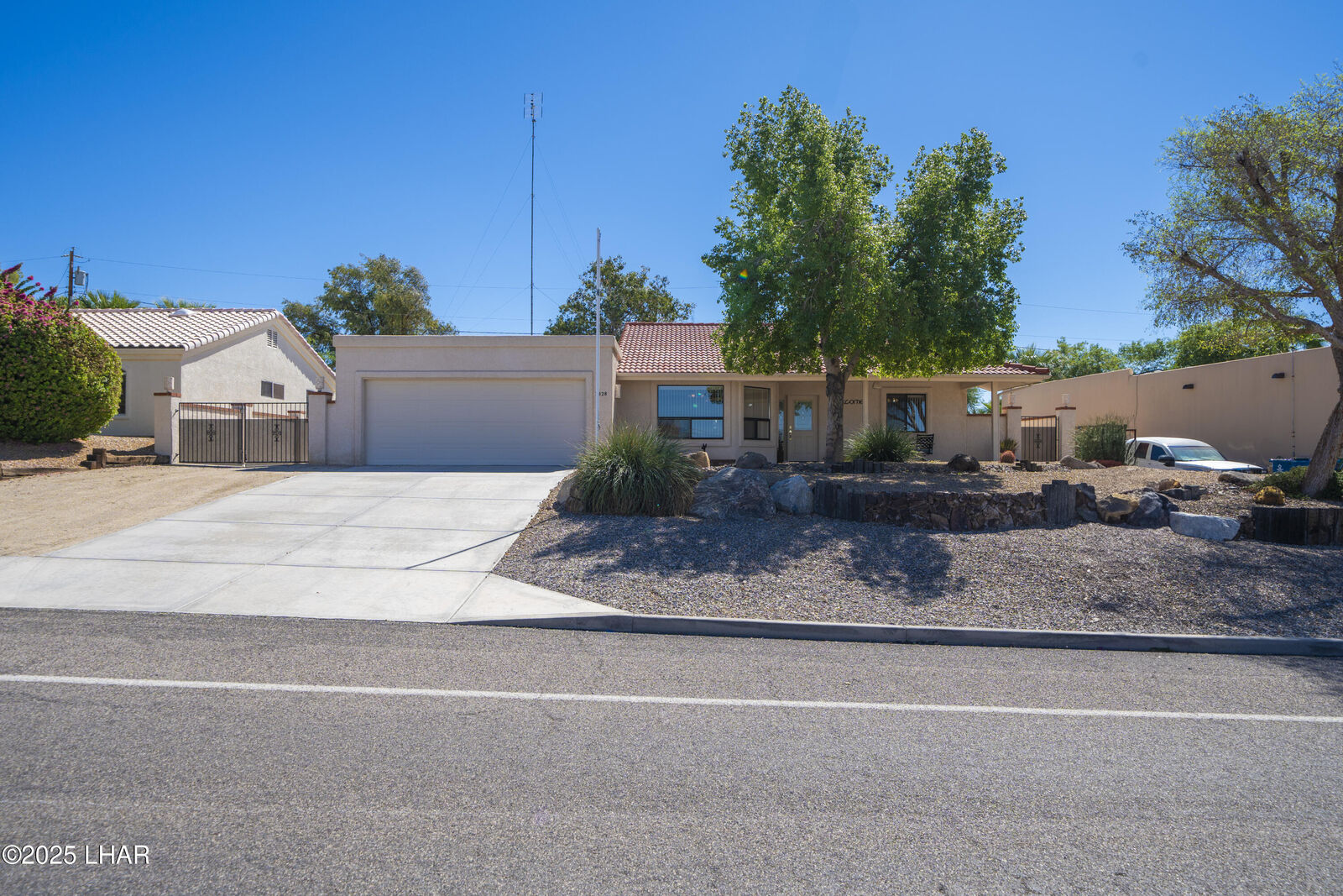 Property Photo:  3828 Cherry Tree Blvd  AZ 86406 