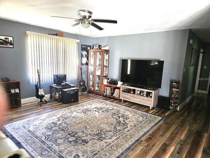 Property Photo: 1174 Victoria Avenue FL 33948