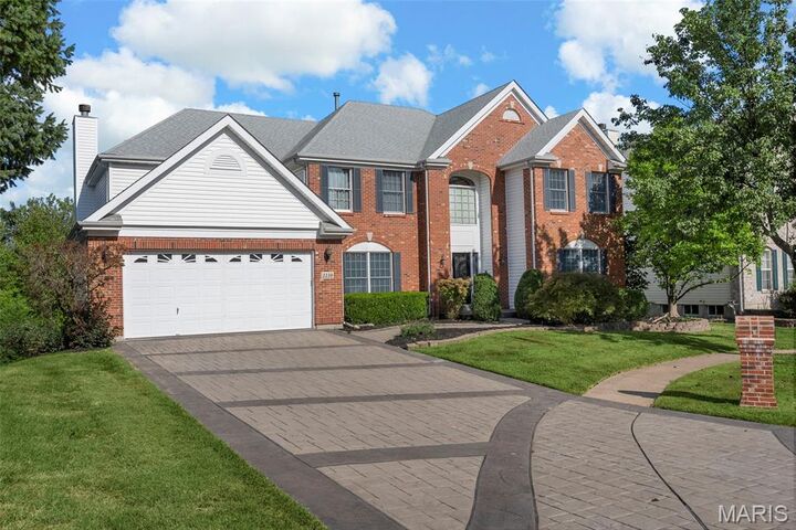 1110 Nooning Tree Drive  Chesterfield MO 63017 photo