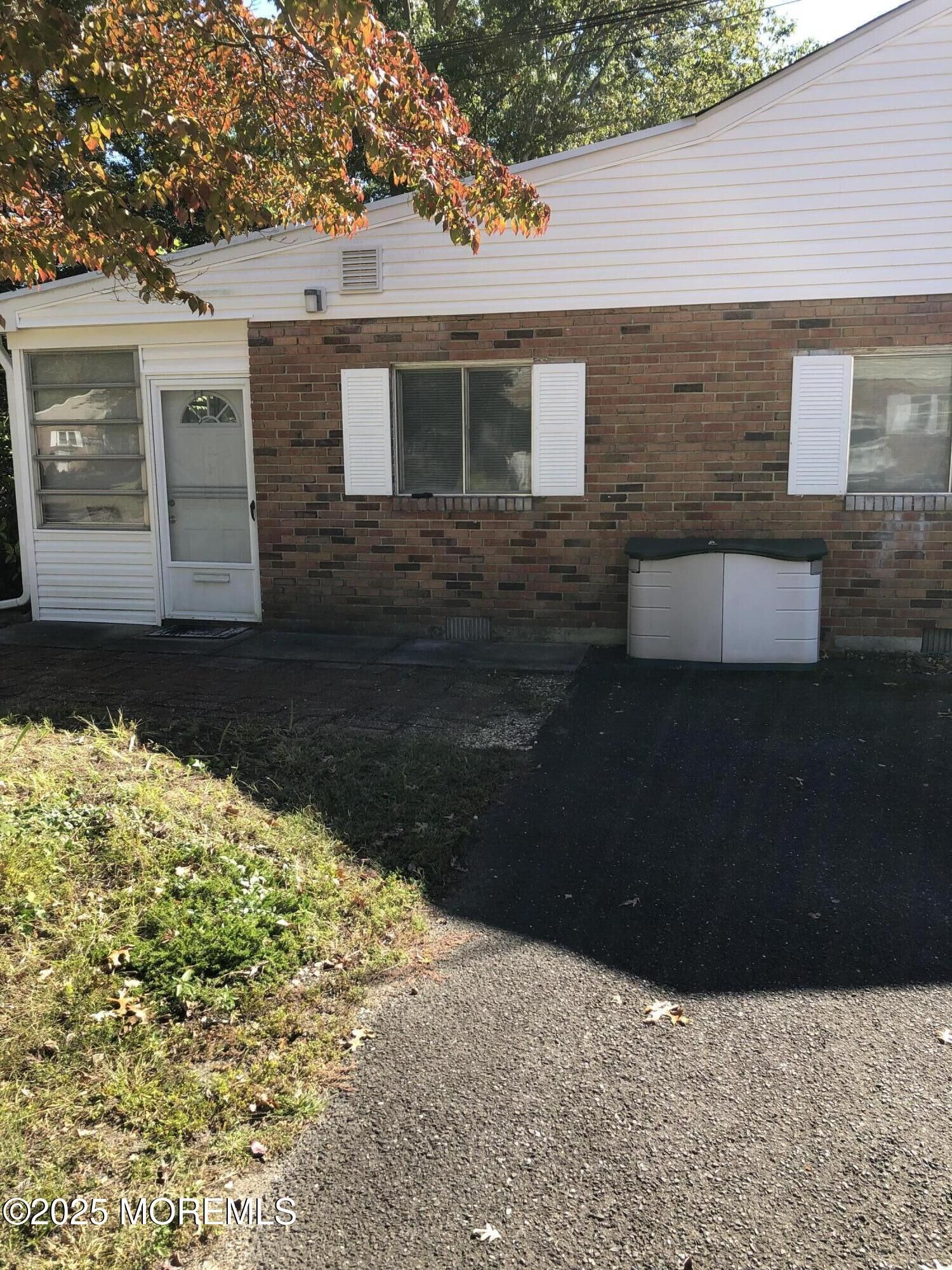 Property Photo:  21 Cedar  NJ 08757 