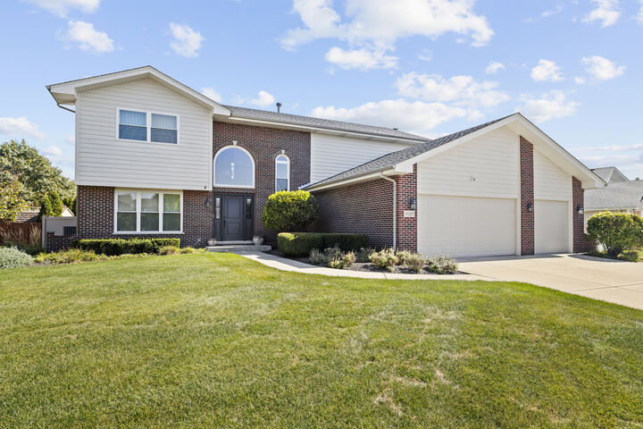 8025 Stonegate Drive  Tinley Park IL 60487 photo