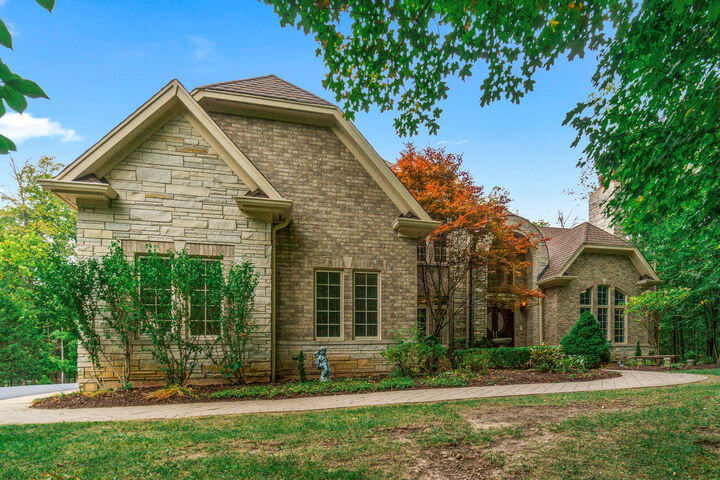 Property Photo:  53 Abbeyfeale Drive  IL 60543 