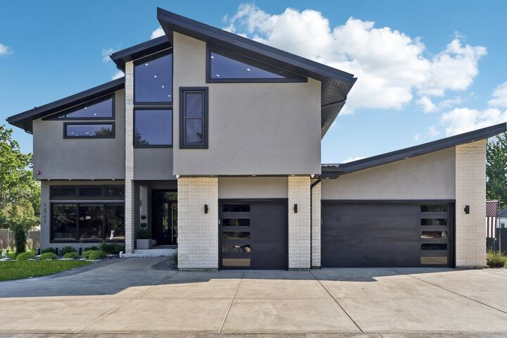 Property Photo:  1341 Pfingsten Road  IL 60062 