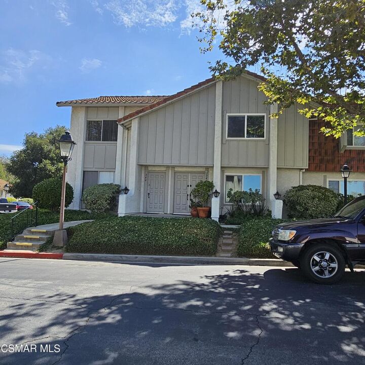 Property Photo:  346 Green Moor Place  CA 91361 
