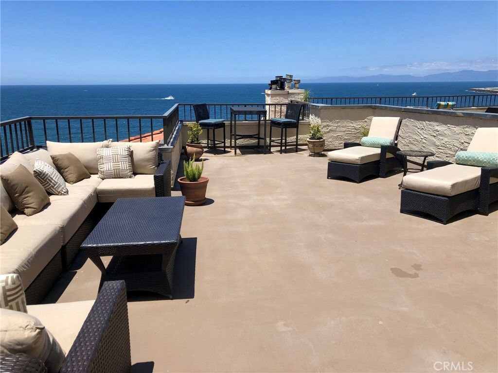Property Photo: 555 Esplanade 517 CA 90277